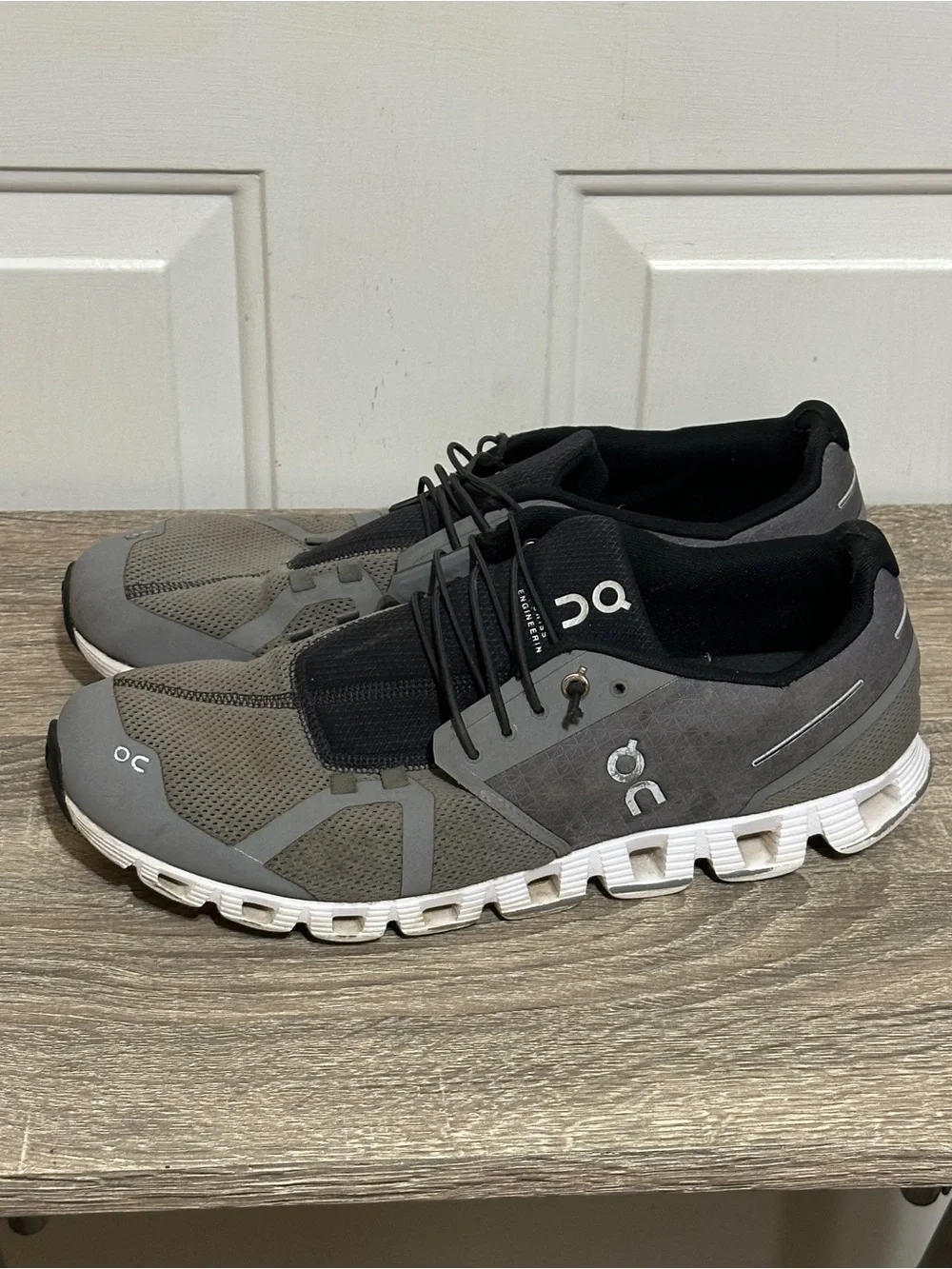 On Cloud 5 Grey / black : Men Size 12 Running Walking Jogging Shoes 19.99195